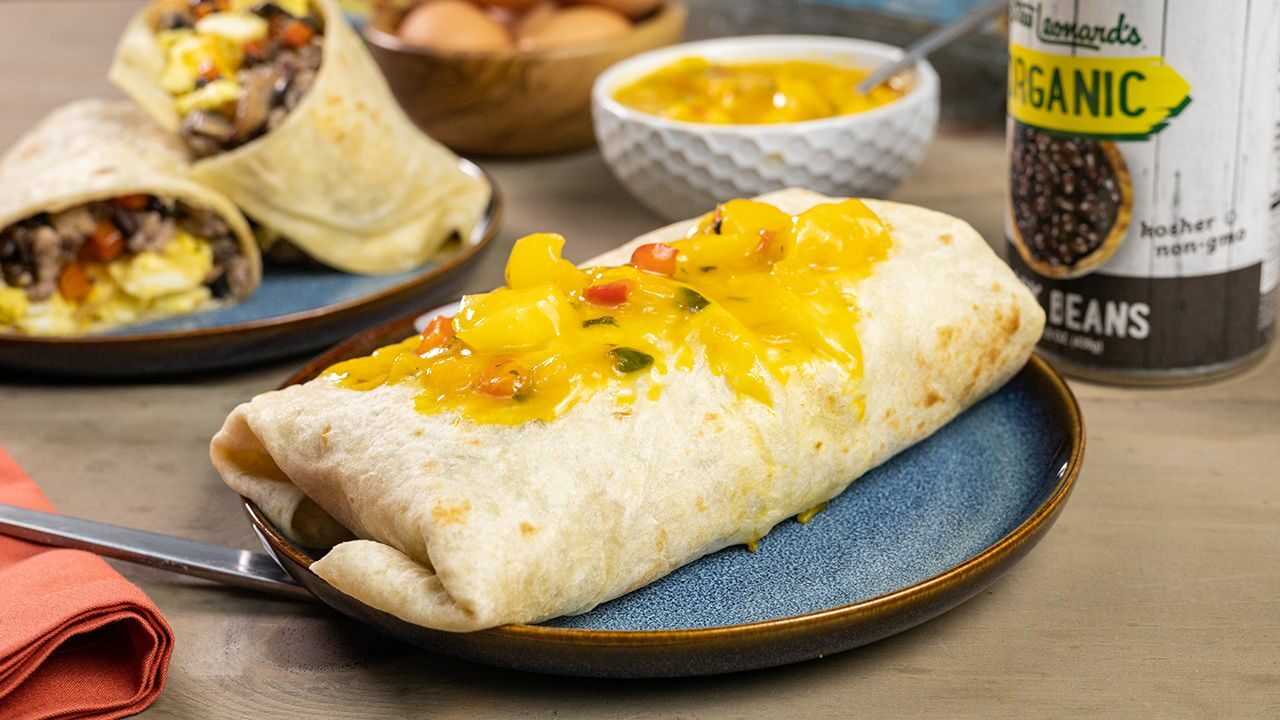 sausageandpepperbreakfastburritos