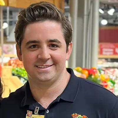 Andrew_Hollis_18years_Store_Director