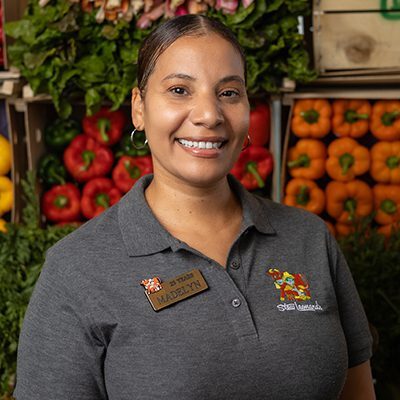 Rodriguez-Perez, Madelyn_25yrs_Clifton_Store_Director