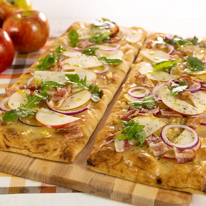applebaconcheddarflatbreads